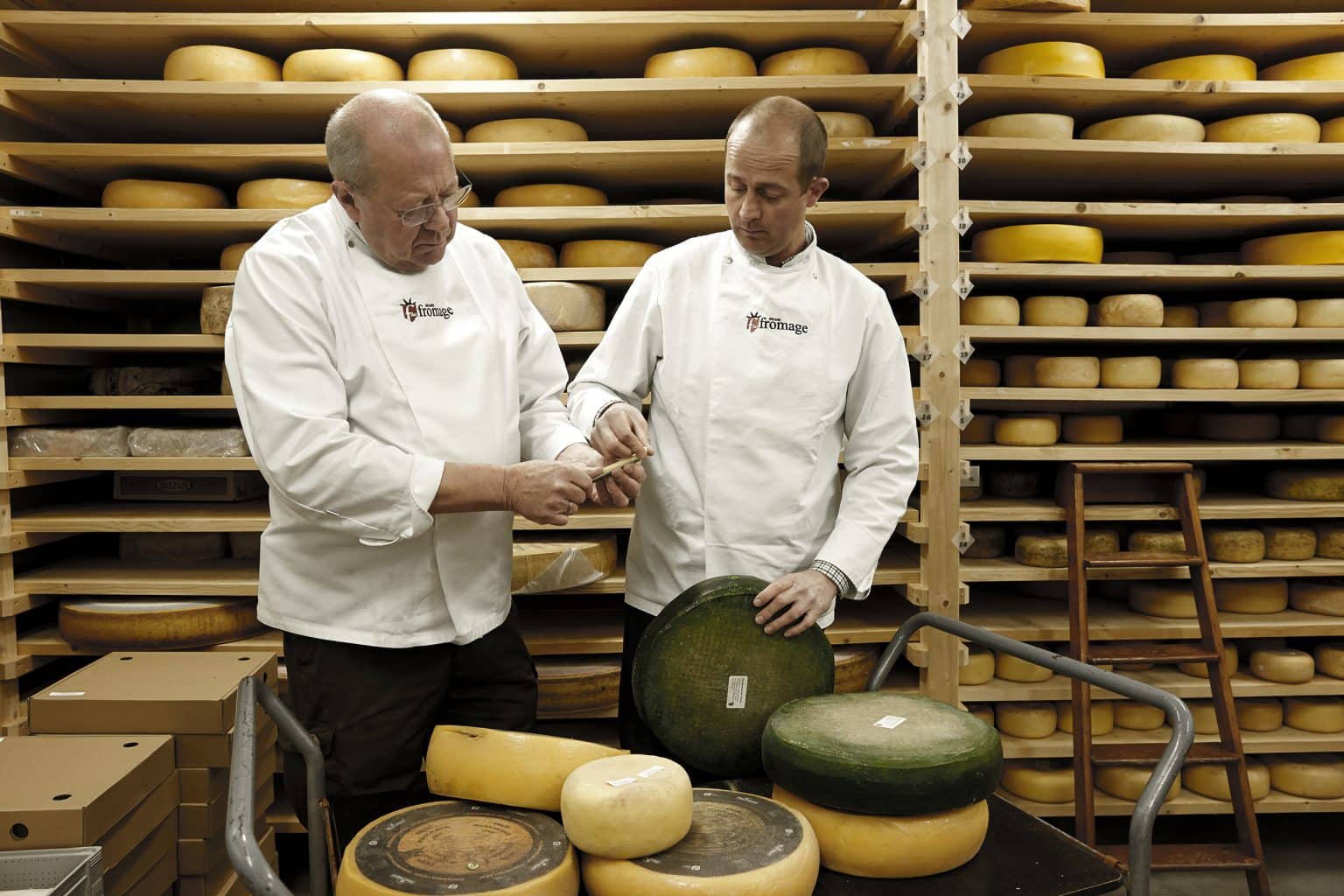 Læs om klimavenlig ost, den bedste julegaveidé til osteelskeren og bliv klogere på Naturmælks økologiske halloumi. Se de seneste nyheder i ostens verden.